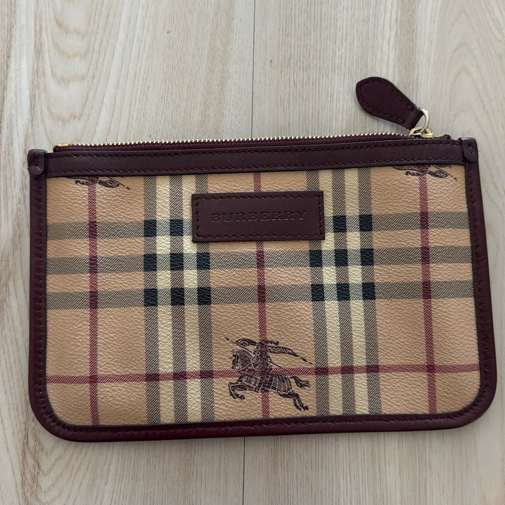Burberry pouch
